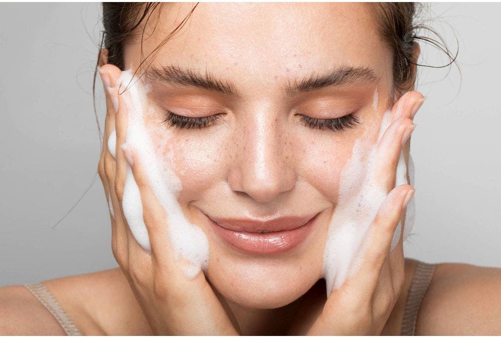 Quais são as etapas de uma boa rotina de skincare?